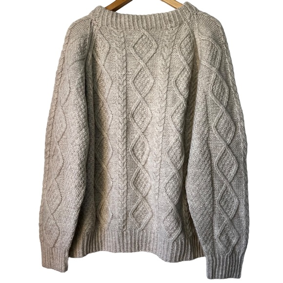 ❤️ SOLD ❤️ Vintage Aran Irish Sweater Fisherman Bainin Cable Hand Knit - Picture 5 of 12